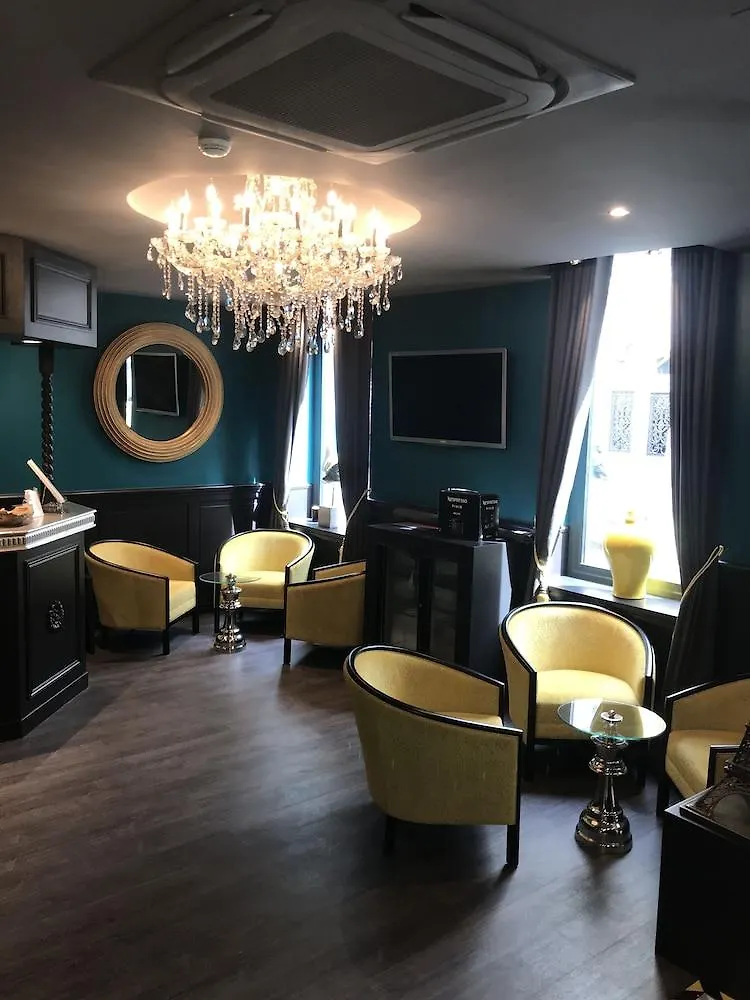 Hotell De Montmartre Paris